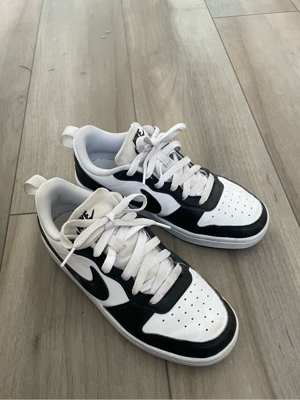 Nike Panda Dunks